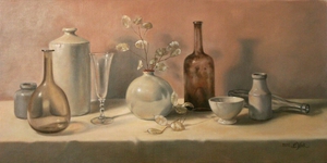 Stilleven met een grote verzameling flessen en potjes van glas en aardewerk, alles in pasteltinten. Geschilderd door Els Vink.